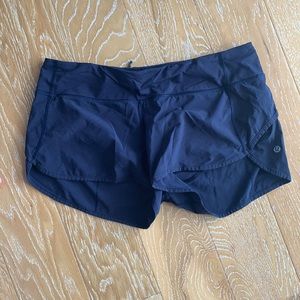Lululemon Soeed shorts 8